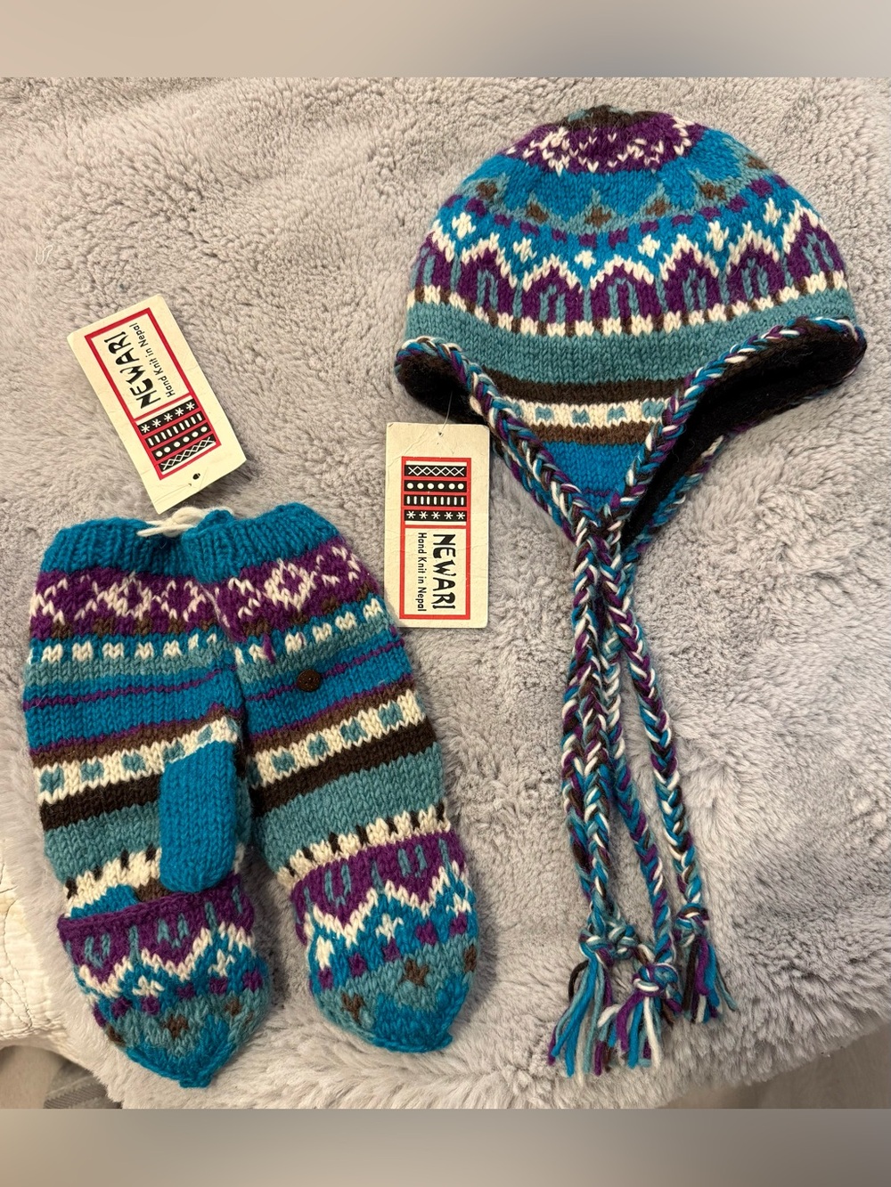NWT Newari Hand Knit 100% Wool Fair Isle Nordic Ear Flap Hat & Mittens Set